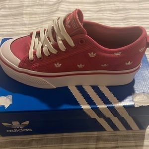 Adidas sneakers for women